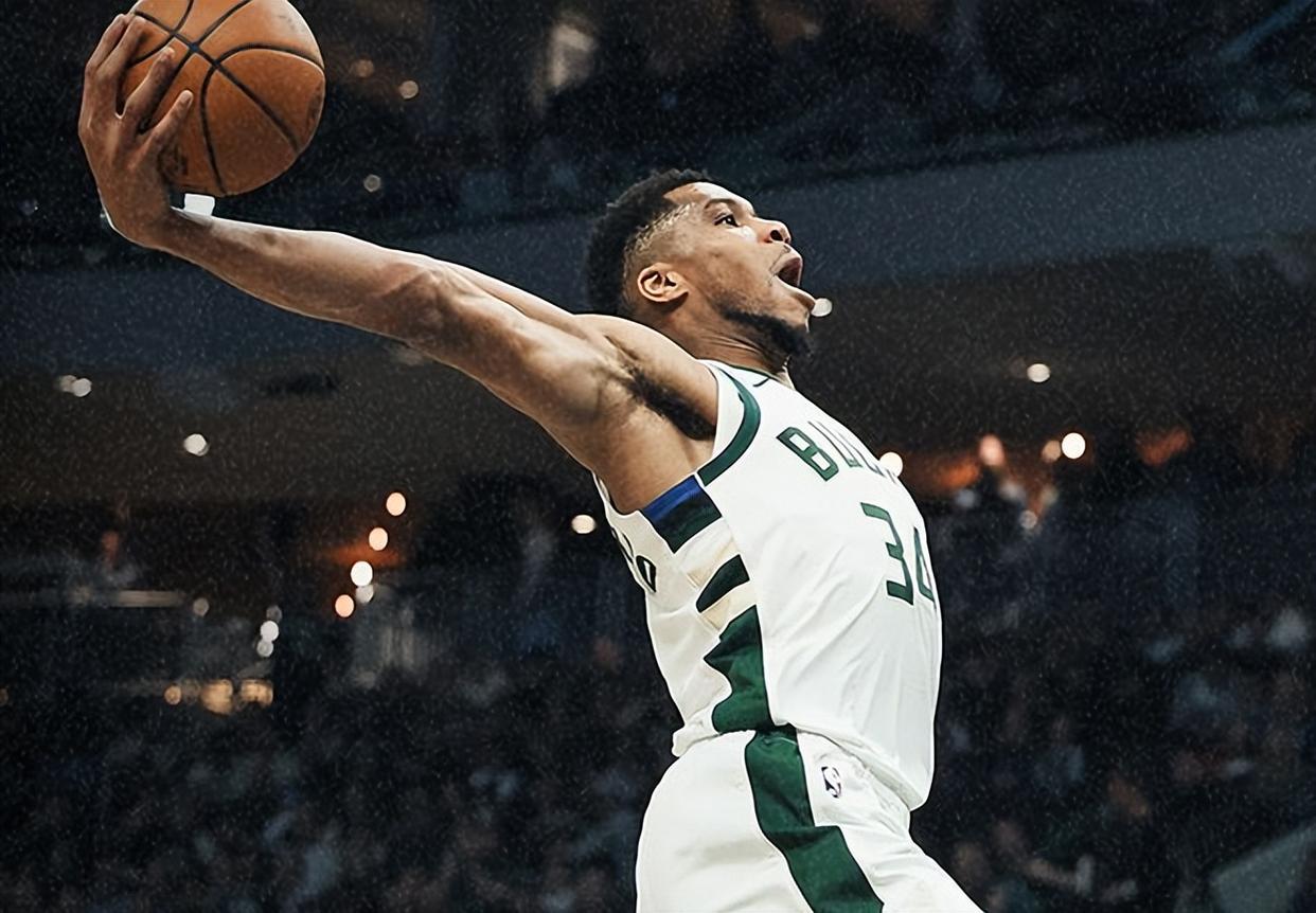 九游体育-字母哥迎来七赛季出色发挥，公牛观众热烈欢呼！赛场气氛高涨(どぅしよぅ日语翻译)