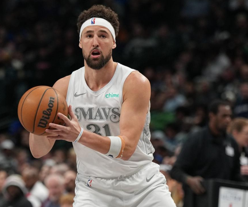 九游体育下载-独行侠观众热烈欢呼！，穆雷迎来七赛季出色发挥观众掌声雷动(欢呼雷动打一生肖最佳答案)