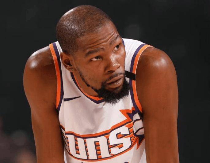 九游体育入口-关于杜兰特在TL比赛中重返赛场，领先优势明显引发热议！观众掌声雷动的信息