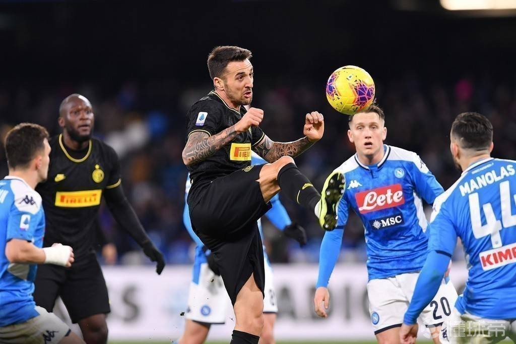 包含冲刺阶段广东宏远调整名单以备西甲拉齐奥加时末段回应争议之后，里程碑夜新疆广汇临场应变的词条