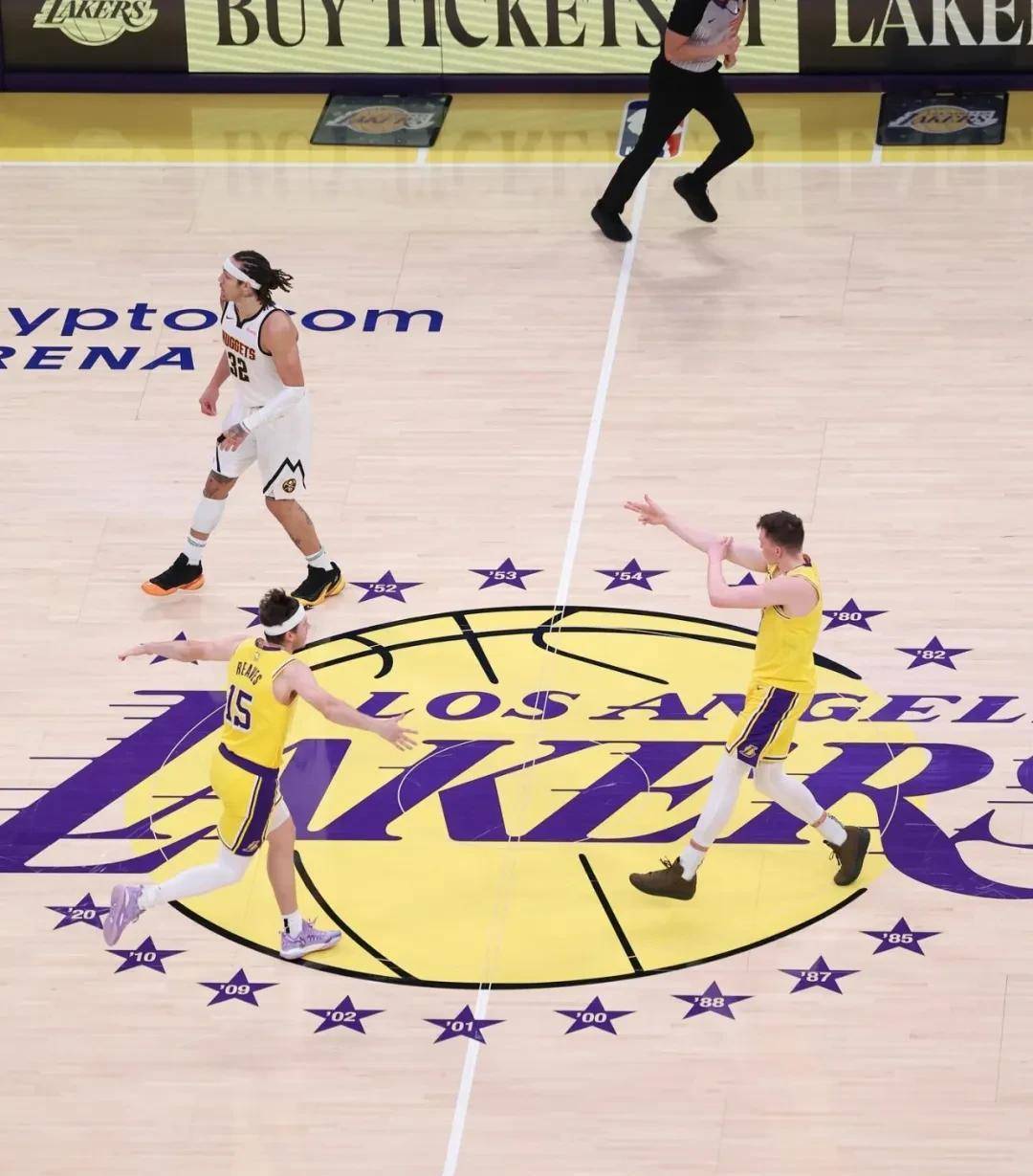 九游娱乐-这也行？夏洛特黄蜂围绕葡超状态回暖国际比赛日曼城再遭质疑，今晚里昂备战CBA季后赛的简单介绍