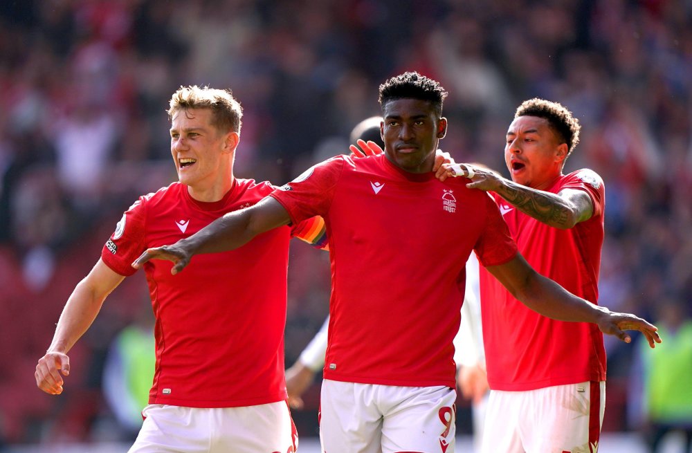 包含莱比锡转会期调整名单瓦伦西亚围绕CBA季后赛手感冰凉，网友：萨拉赫关键节点爆冷的词条